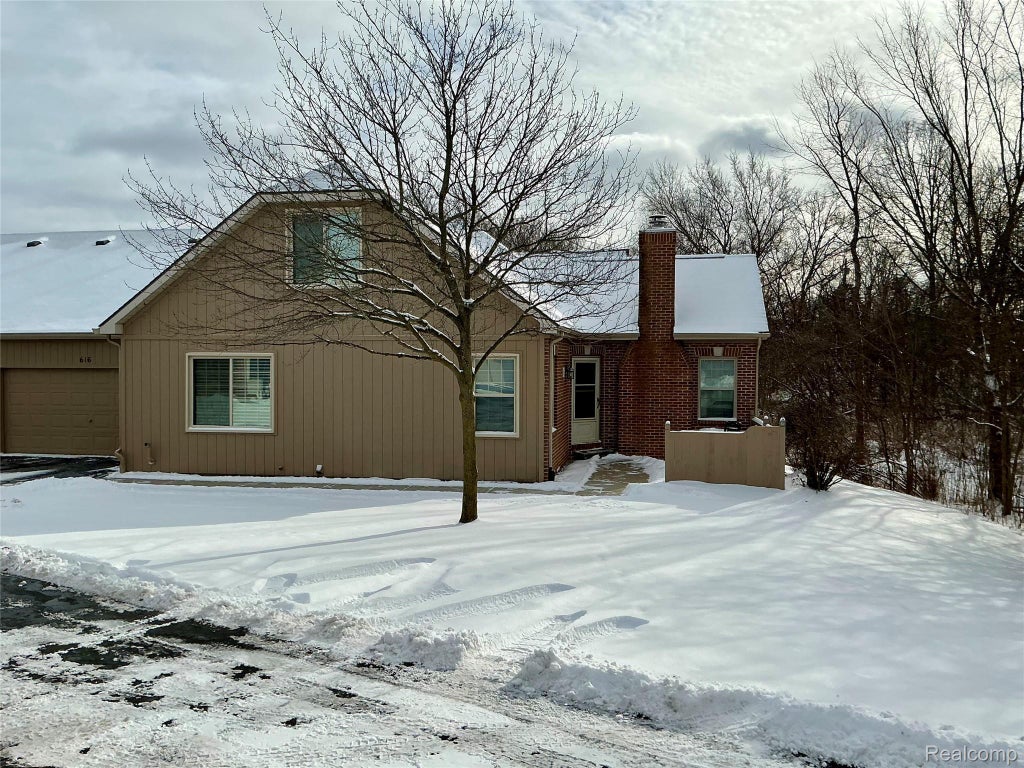 616 Perry Creek Drive 11, Grand Blanc city