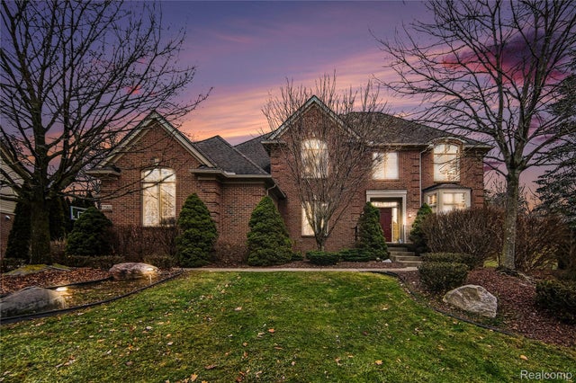 7586 Haverhill Lane, Canton charter township