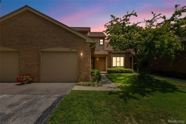 587 Tennyson, Rochester Hills city