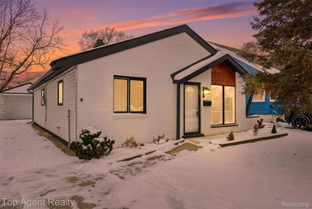 3819 Royal Avenue, Berkley city