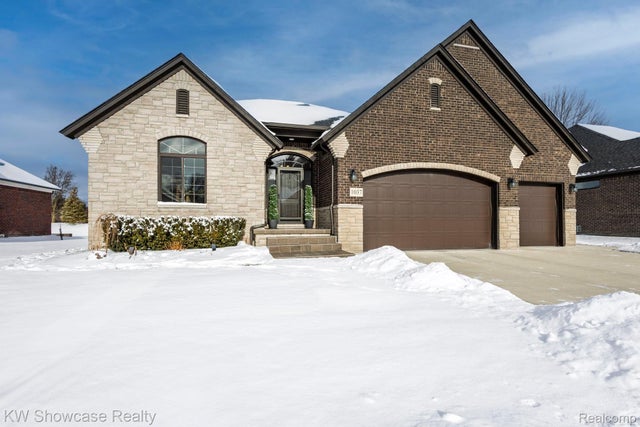 1037 Birkshire Ridge, Rochester Hills city