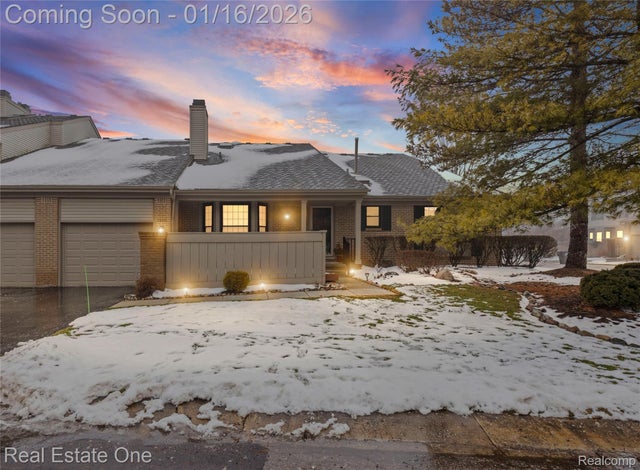 29441 Regents Pointe, Farmington Hills city