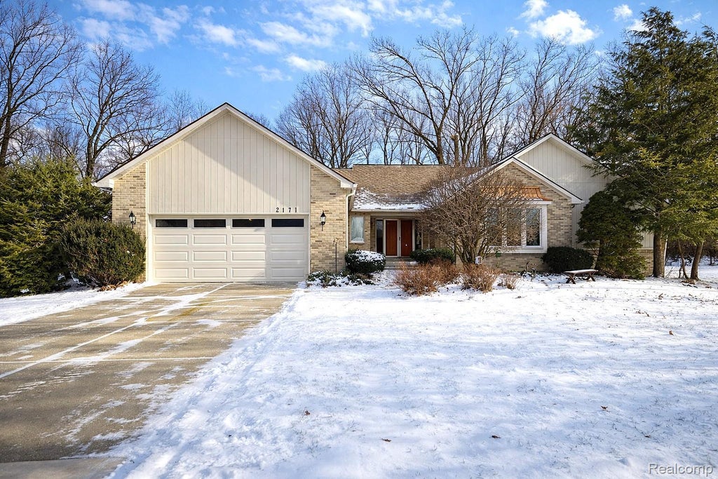 2171 Kemp Road, Bloomfield Hills city
