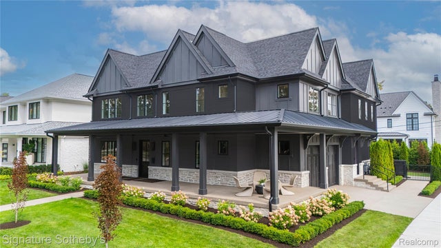 1120 Lyonhurst Street, Birmingham city