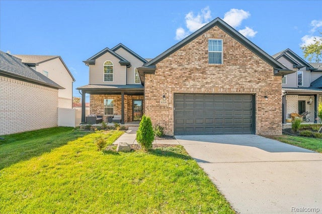 8319 Beatrice, Westland city