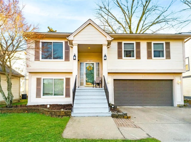 907 Huntclub Boulevard, Auburn Hills city