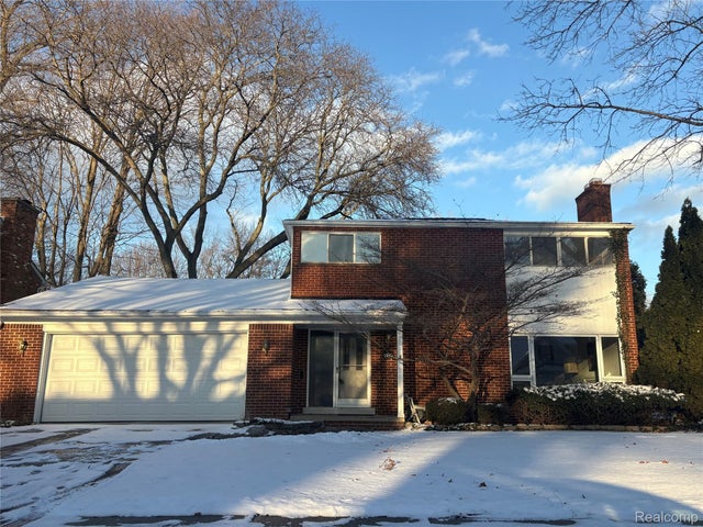 646 Peachtree Lane, Grosse Pointe Woods city