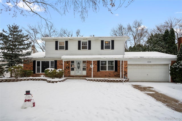 15238 Farmbrook Drive, Plymouth charter township