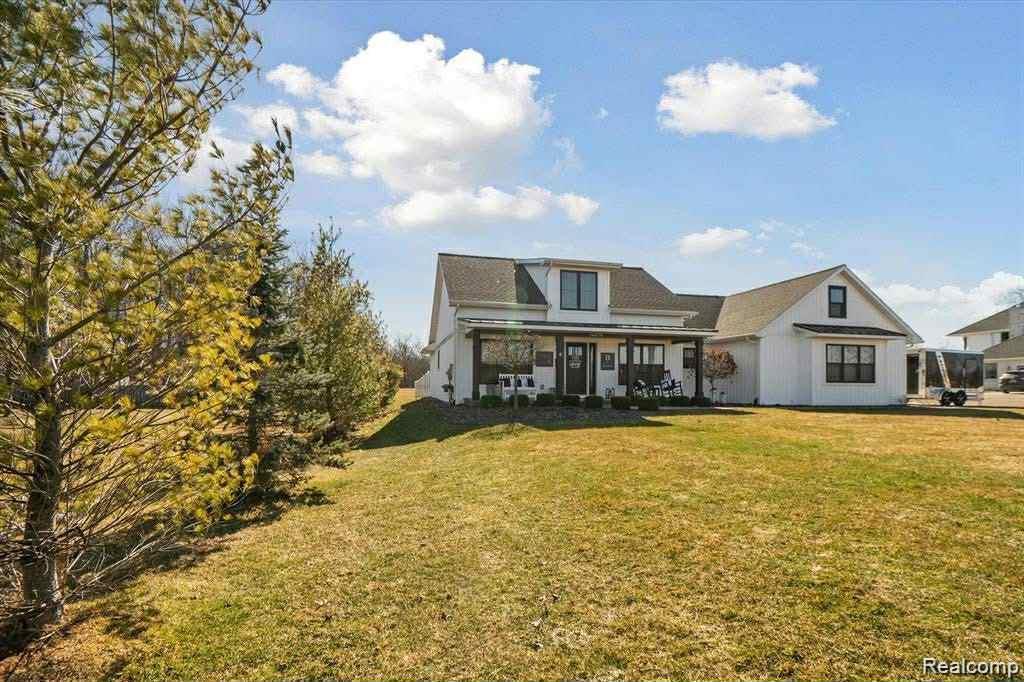 16679 Doyle Road, Richland township