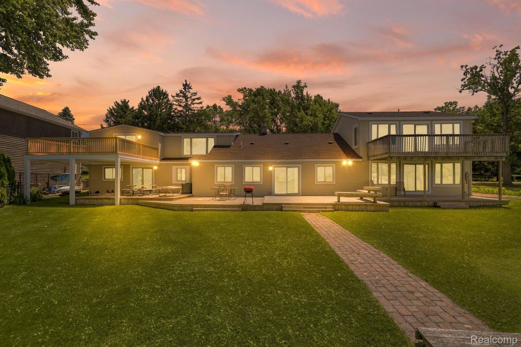 1794 S Hughes Road, Brighton township