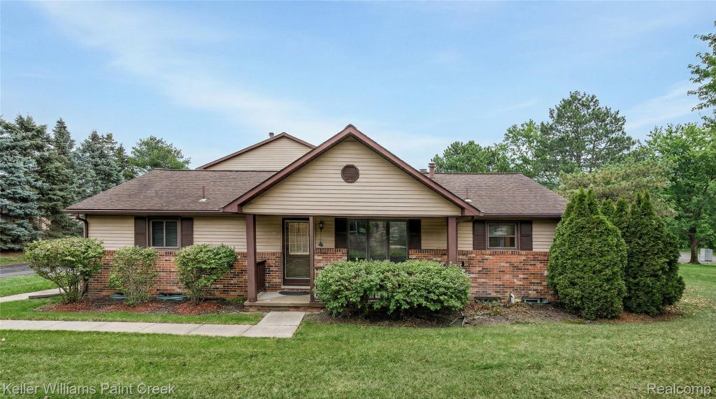 975 Woodlane Drive, Rochester Hills city