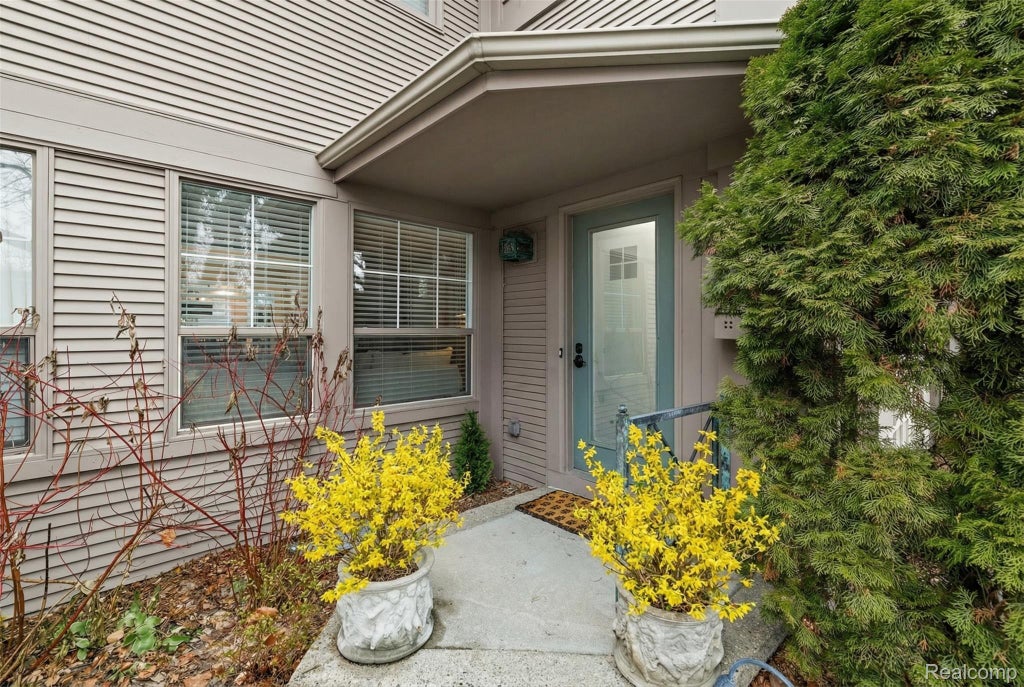 1065 N Old Woodward Avenue, Birmingham city