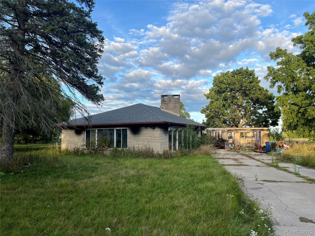 111 South Street, Turner township