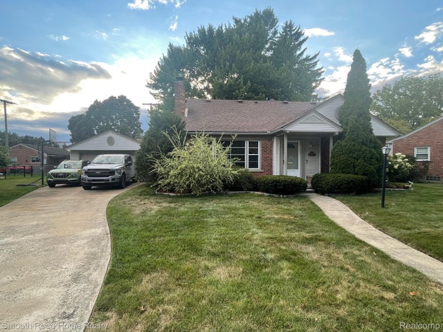 1414 Fairway Court, Dearborn city