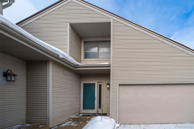 705 Preston Court, Rochester Hills city