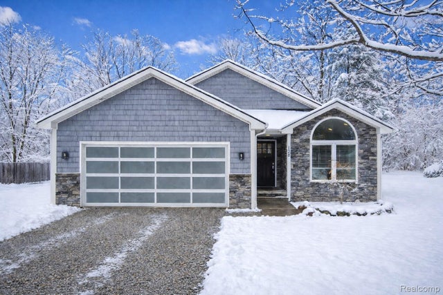 138 Leon Road, Walled Lake city