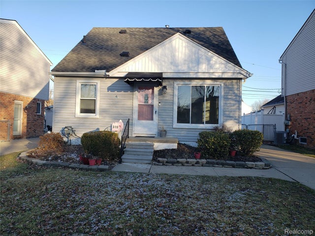 310 N Marias Avenue, Clawson city