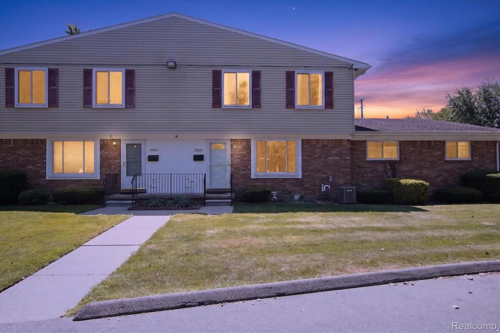 24570 Quad Park Lane, Clinton Township