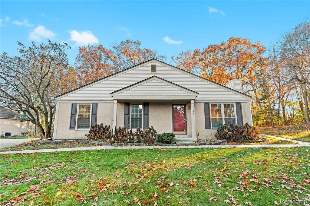 3186 Hidden Trail, Waterford charter township