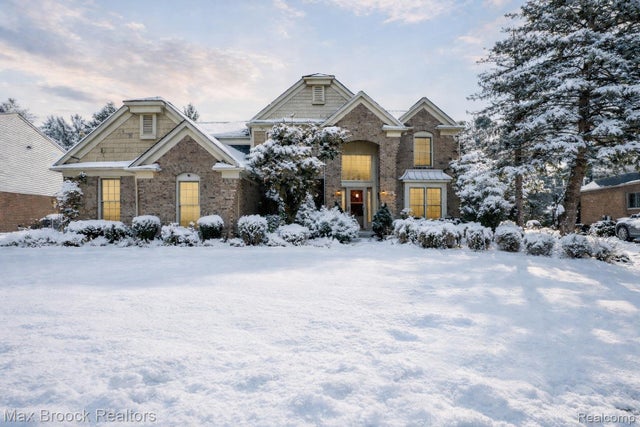 5872 Meadowview Drive, Canton charter township