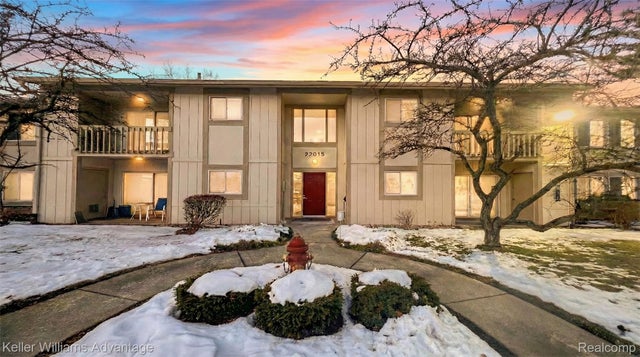 27915 Berrywood Lane 70, Farmington Hills city