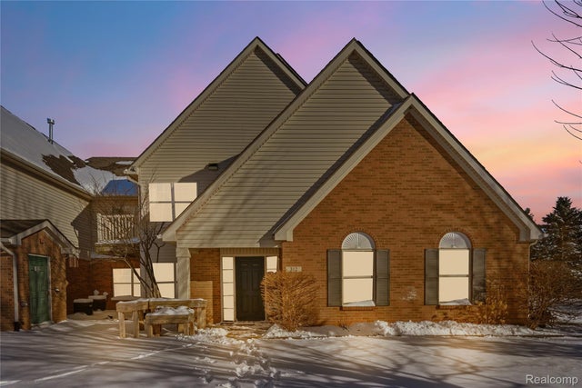 312 Brookfield Drive, Westland city