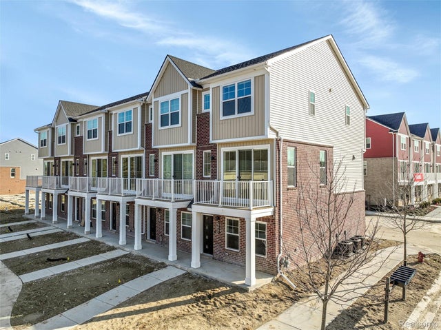 30017 Center Street 015, Lyon charter township