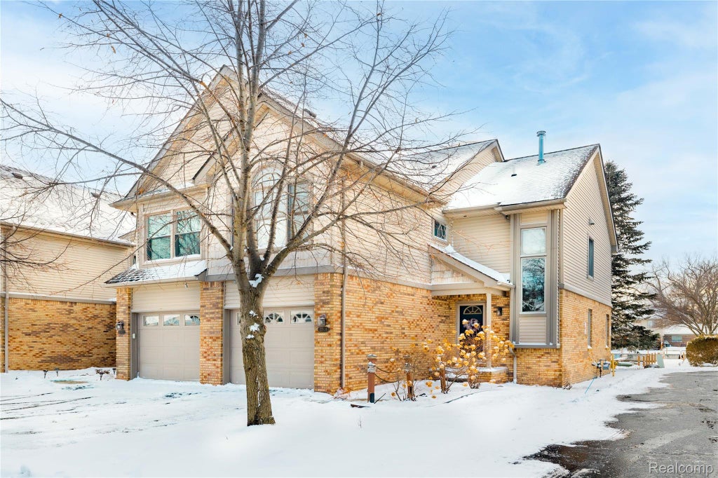 27824 Reo Road, Grosse Ile township