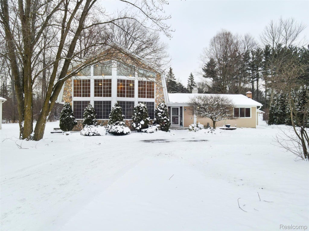 70482 Wolcott Road, Armada township