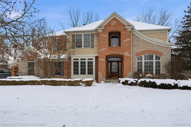 2043 Centennial Drive, Canton charter township