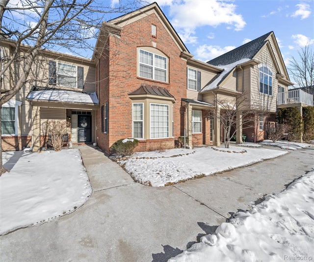 47624 Pembroke Drive, Canton charter township
