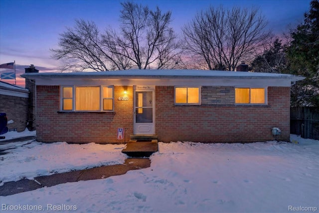 12110 Belmont Avenue, Warren city