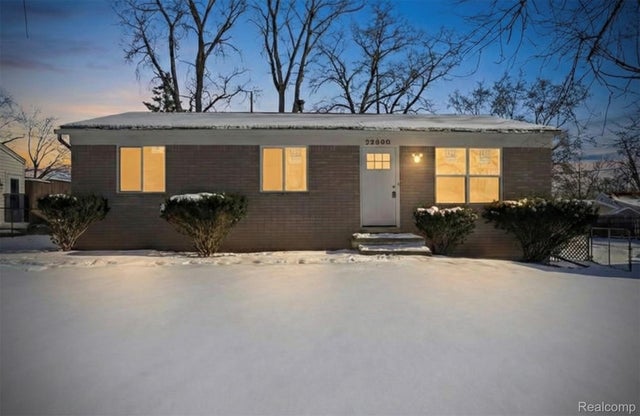 22800 Purdue, Farmington Hills city