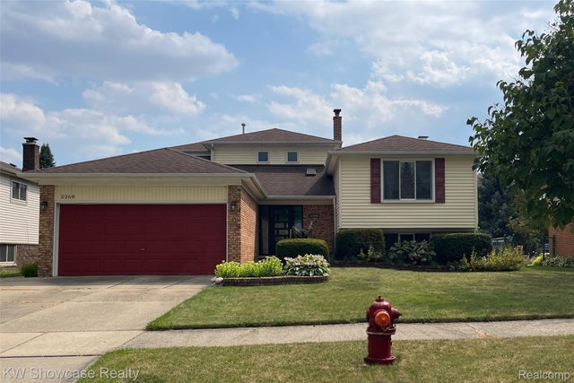 2268 Academy Drive, Troy city