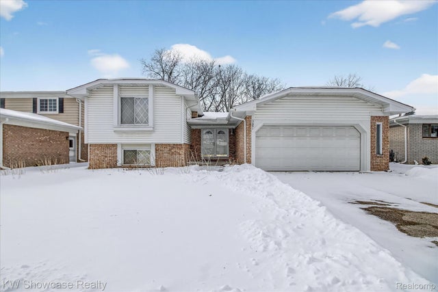 5681 Wedgewood Road, Canton charter township