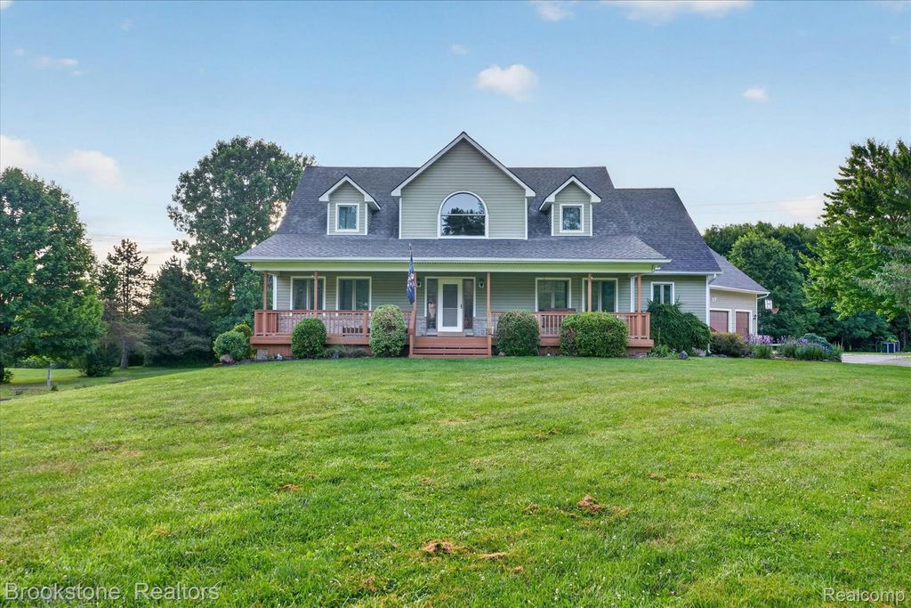 5163 Country Squire Road, Dryden township