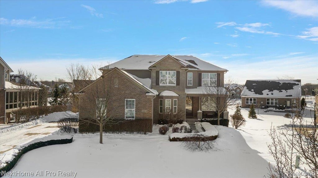 22841 Shepherds Hollow Drive, Lyon charter township