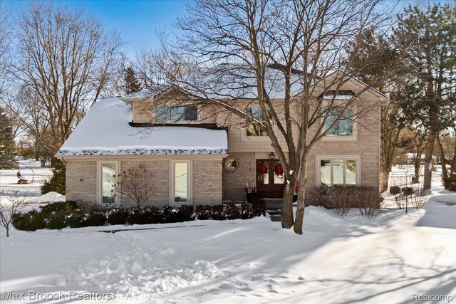 412 Shellbourne Drive, Rochester Hills city