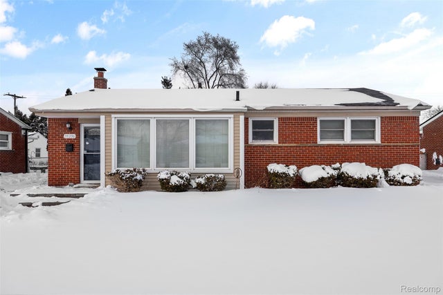 35236 Leon Street, Livonia city