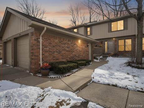 845 Langdon Court, Rochester Hills city