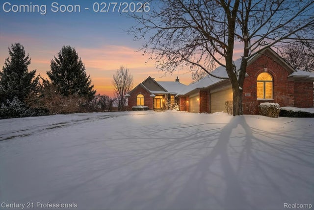 56500 12 Mile Road, Lyon charter township