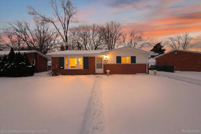 22216 N Brandon Street, Farmington Hills city