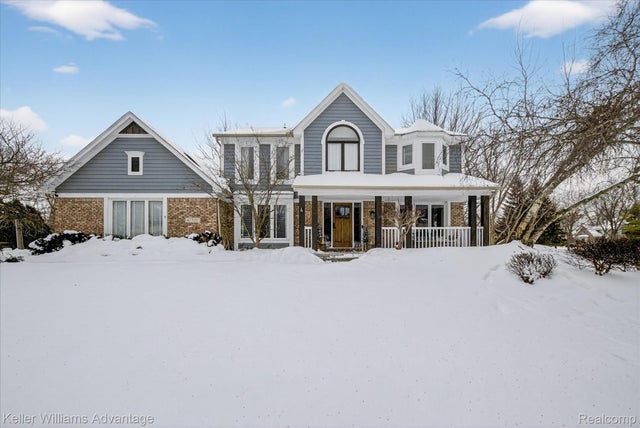 47707 Rochester Drive, Novi city