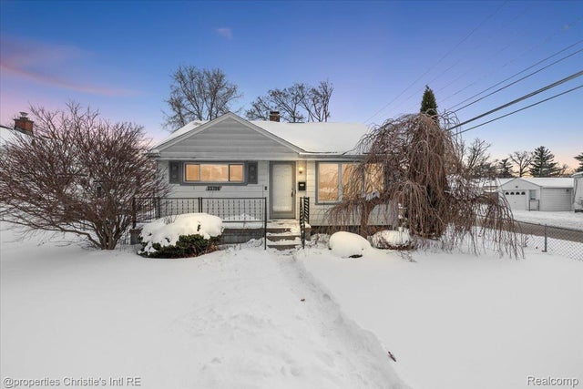 23704 Hazelwood Avenue, Hazel Park city