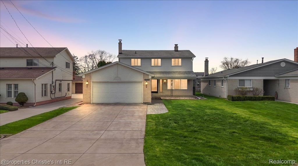 39375 E Archer Drive, Harrison charter township