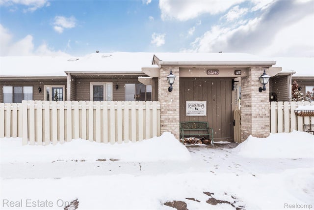 62340 Arlington Circle 3, South Lyon city