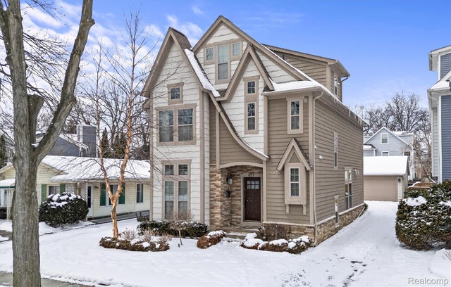 651 Davis Avenue, Birmingham city