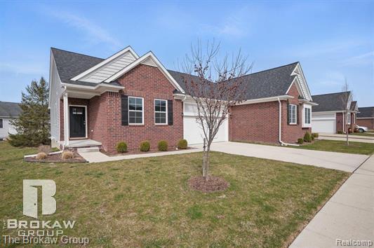 1389 Luxington Drive, Lapeer city