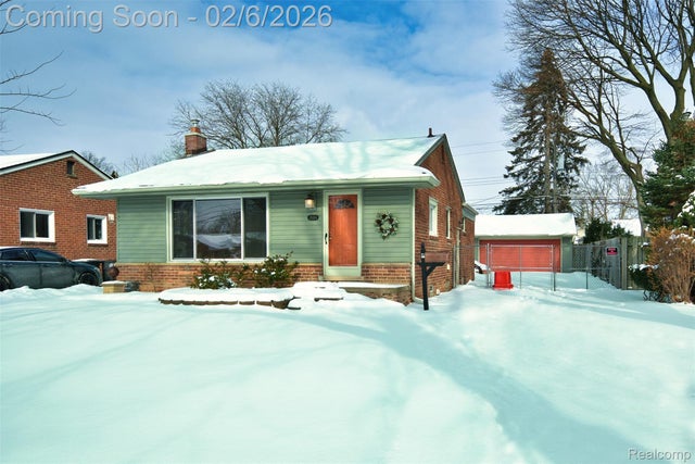 28184 Elmira Street, Livonia city
