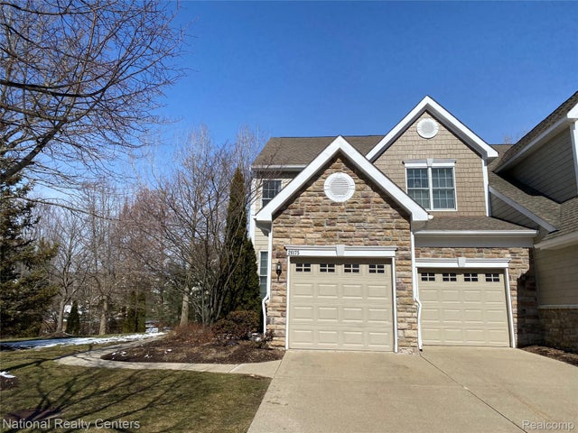 26175 Fieldstone Drive, Novi city